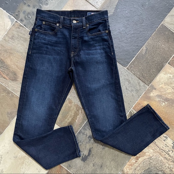 Vineyard Vines•LIKE NEW•28”x 30”•Straight Fit Jeans•True Indigo Dye•Vintage Wash - Picture 2 of 12